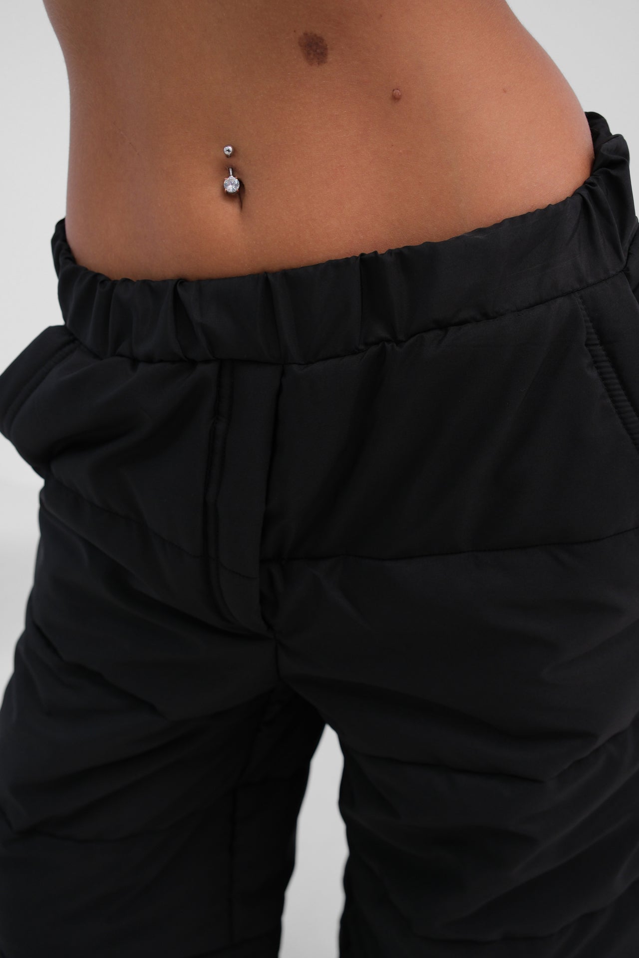 PUFFY JEANS (ZWART)