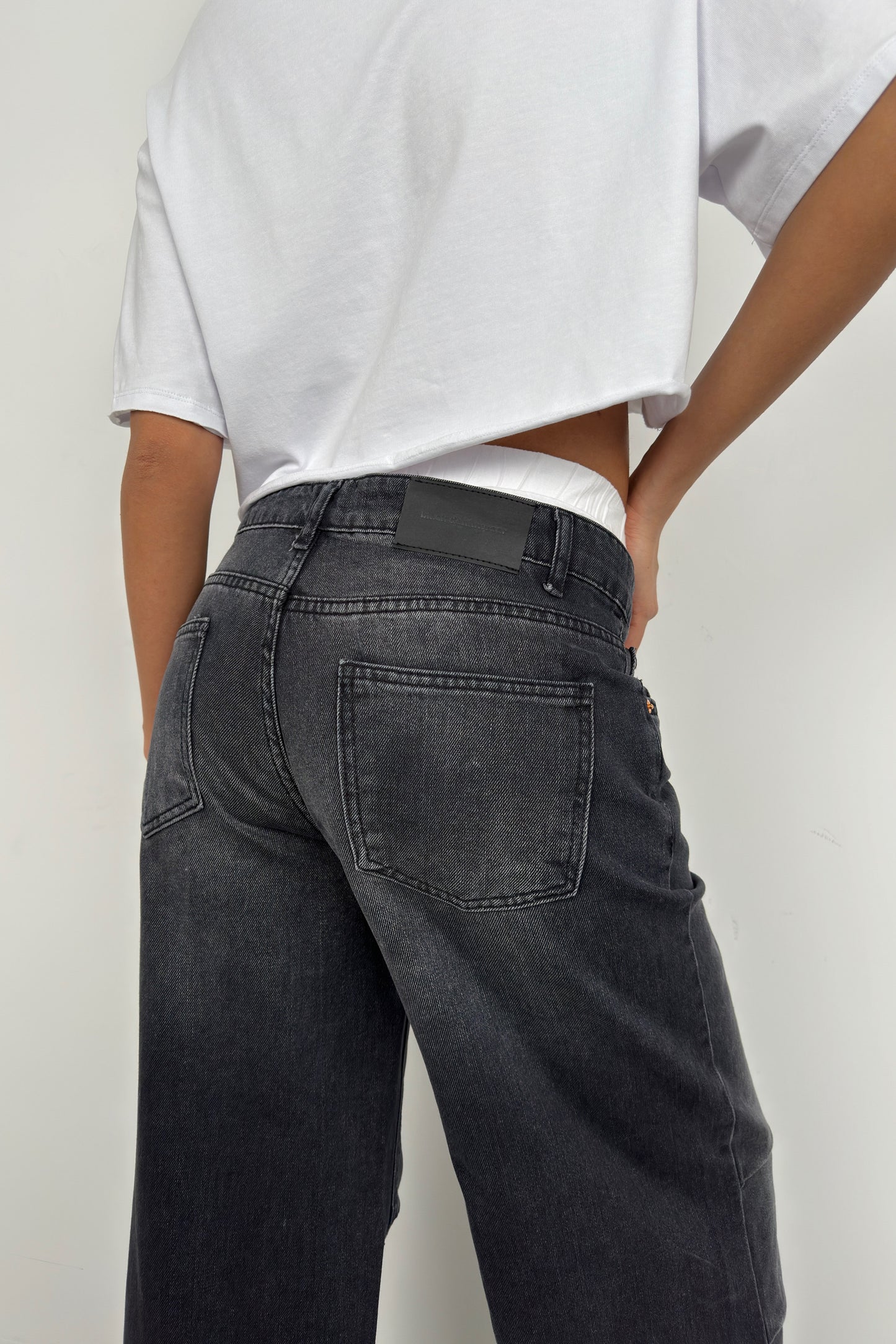 DENIM LOW WAIST JEANS (ZWART)