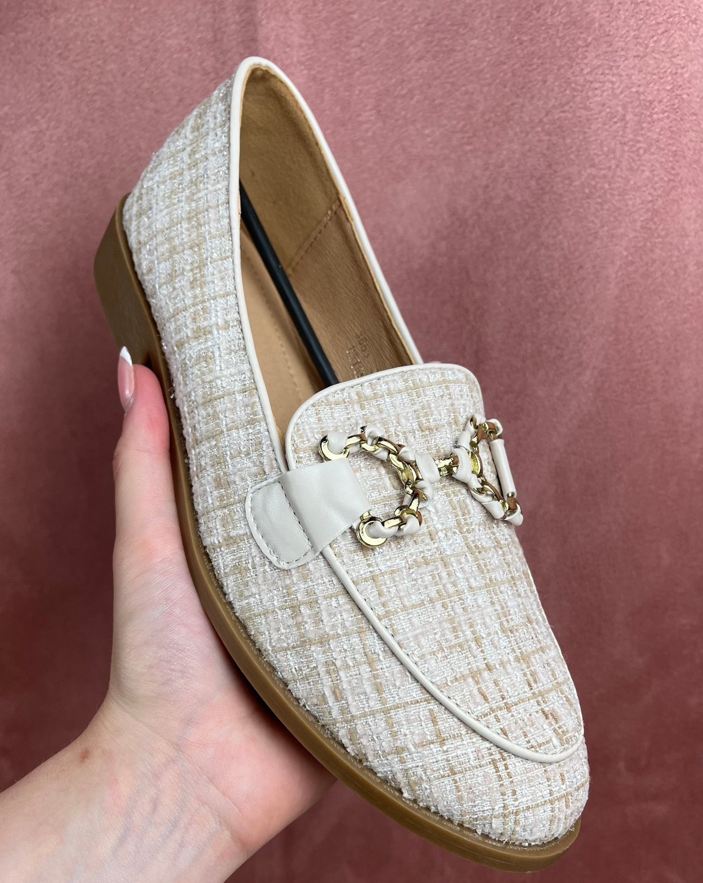 LUCY LOAFERS (BEIGE)