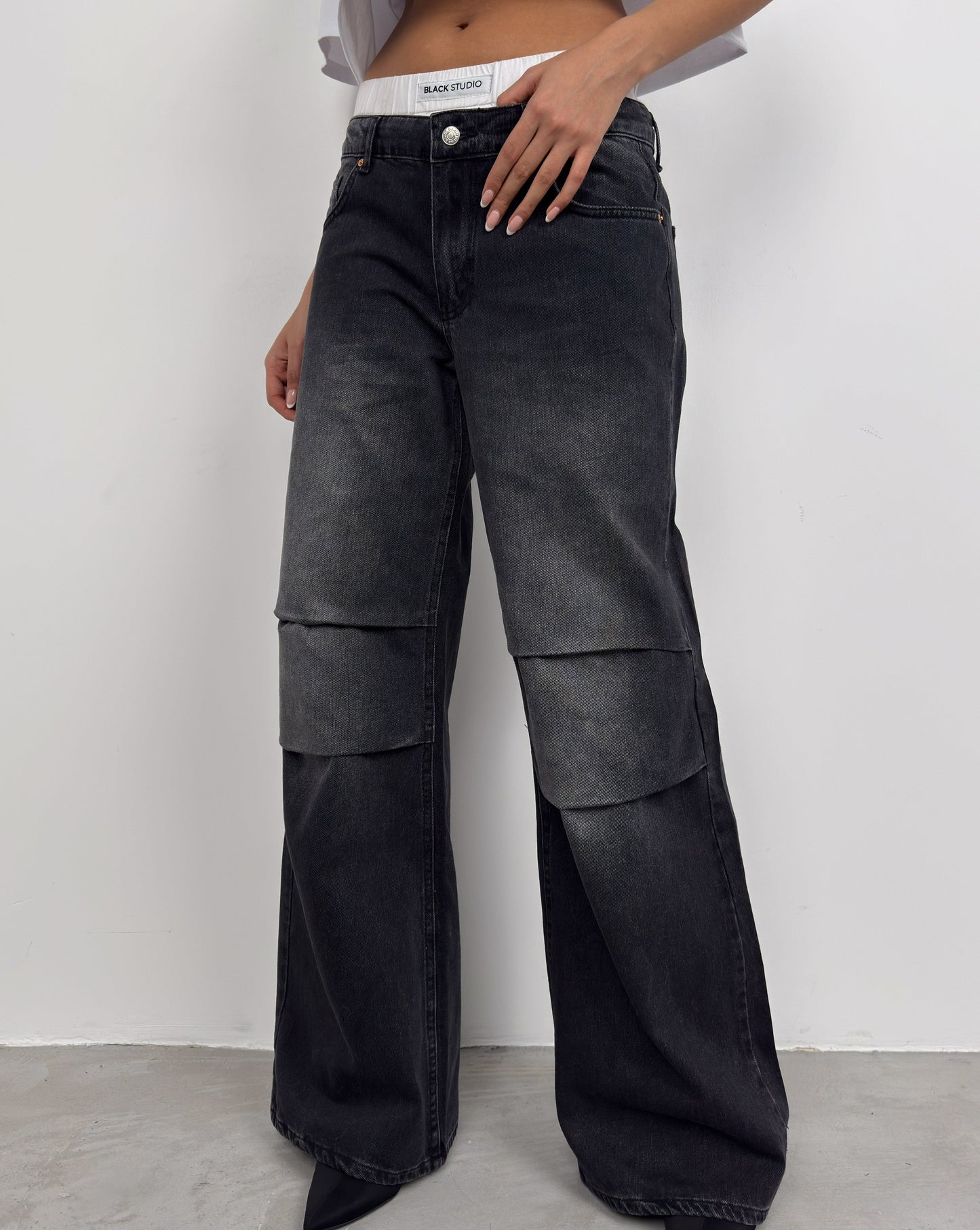 DENIM LOW WAIST JEANS (ZWART)