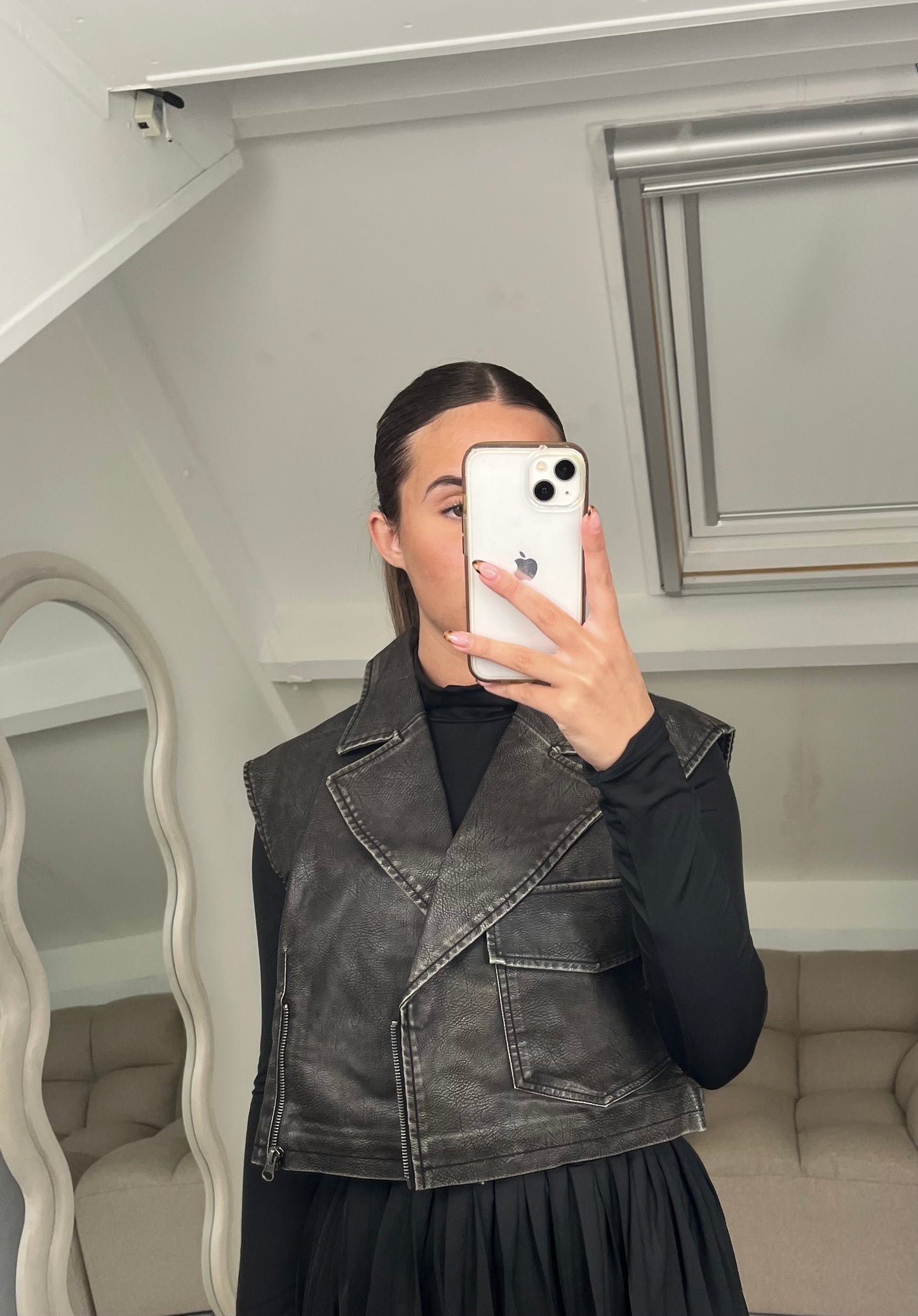 LEATHER GILET